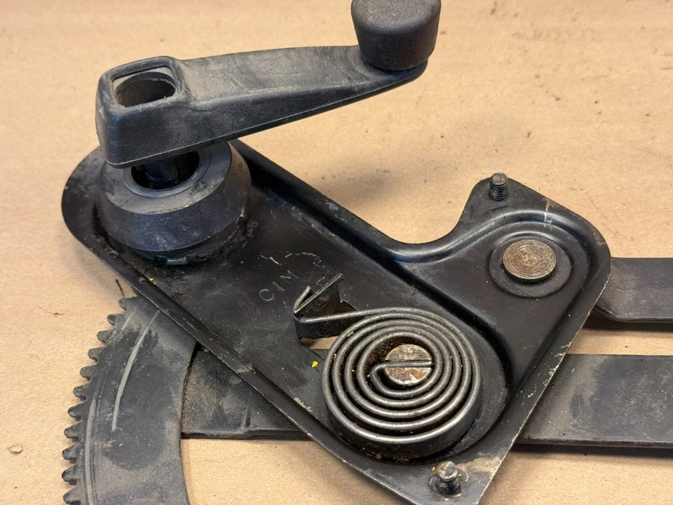 Regulador Ventana Derecha Renault Lecar Versión Refuerzo OEM 7700702749 Foto 2 de 4