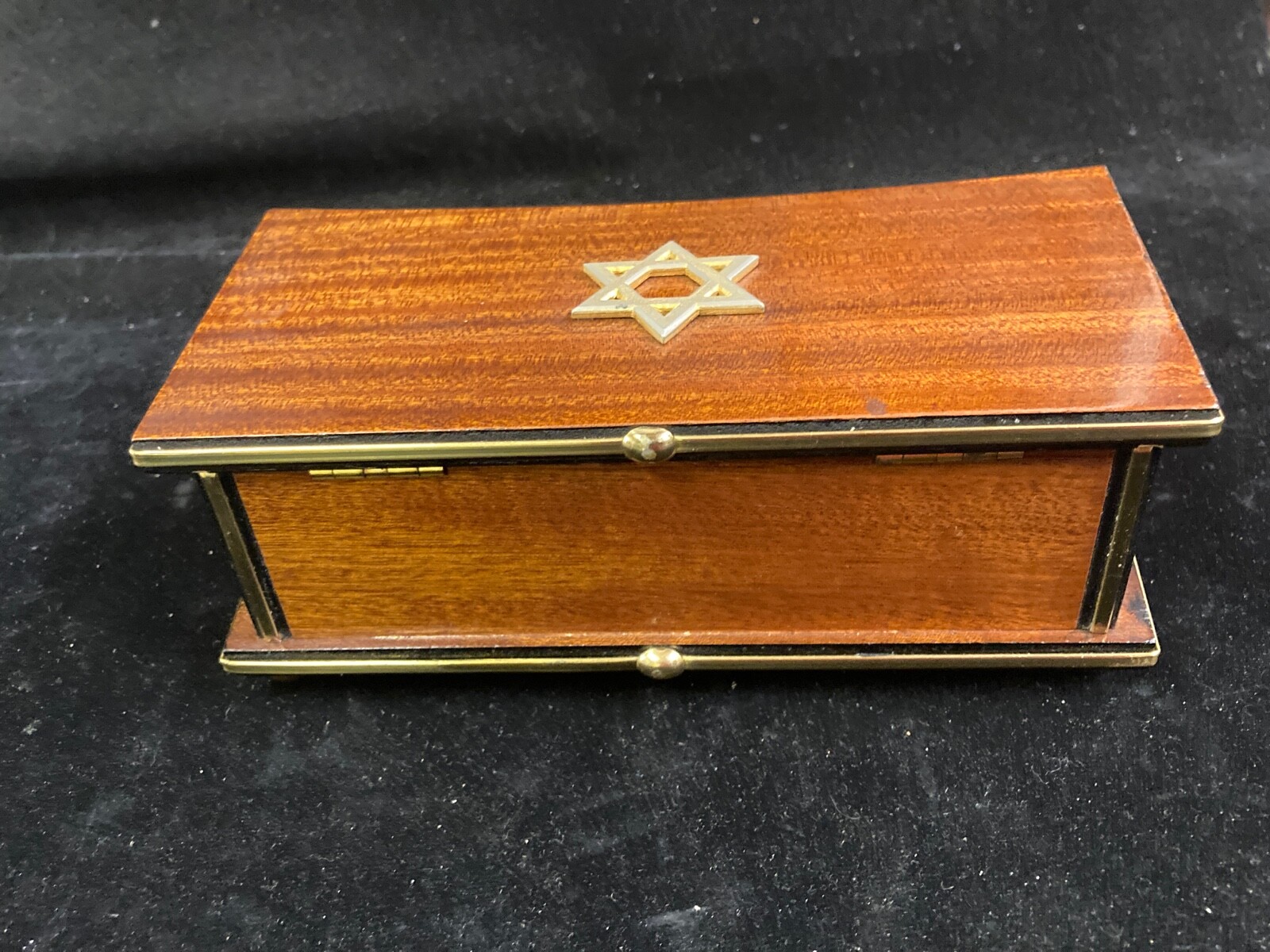 VINTAGE REUGE MUSICAL ART DECO JEWELRY BOX, STAR OF DAVID, PLAYS