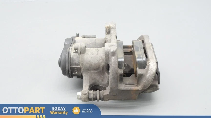 2014-2019 MERCEDES GL450 右后制动卡钳带执行器 A16664230681 — 第 3/4 张图片