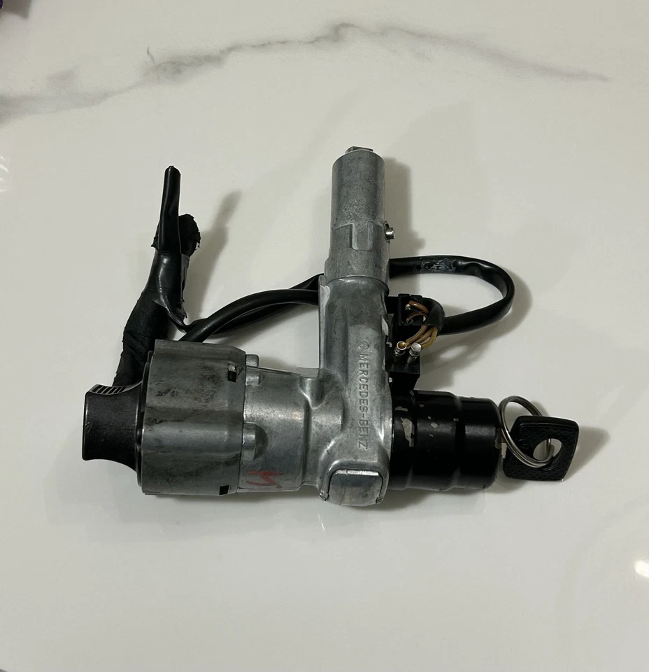 梅赛德斯奔驰 190E 点火开关锁带钥匙 — 第 4/4 张图片