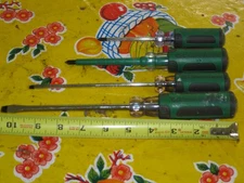 COMMERCIAL ELECTRIC SCREWDRIVER SET PH2X4" INSULATED SLOTTED AND PHILLIPS TOOLS