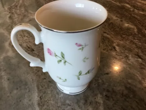 Rambling Rose by Sheffield Fine China MUG, Japan, 4 3/4” Tall, Discontinued 