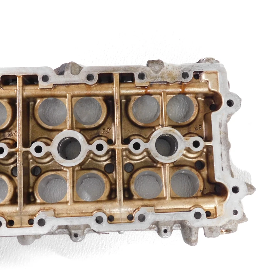 03-06 Porsche Cayenne 4.5 Motor Árbol de levas Izquierdo Bandeja Portador Cabeza Bloque Cil. 5-8 Foto 4 de 4