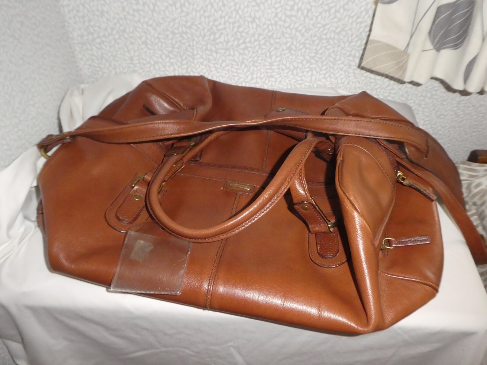Hidesign leather holdall overnight/weekend travel bag with 2