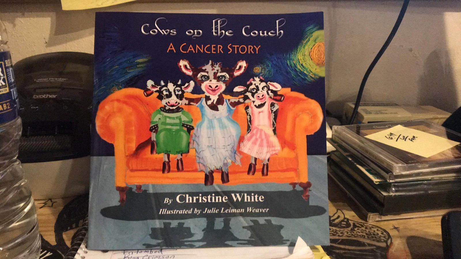  Коровы на диване: История о раке (в мягкой обложке) НОВИНКА   