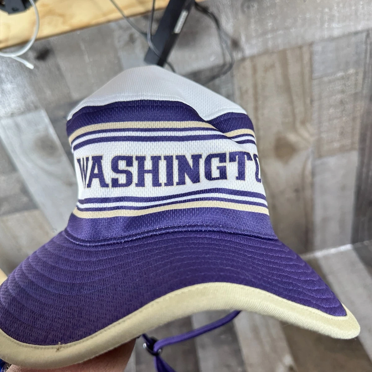 NWT NCAA Zephyr Washington Huskies Purple Outdoor S/M Sun Bucket Hat Cord