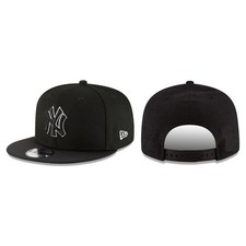 New York Yankees 9FIFTY Cap - NY MLB New Era 950 Hat - Black on Black Snapback