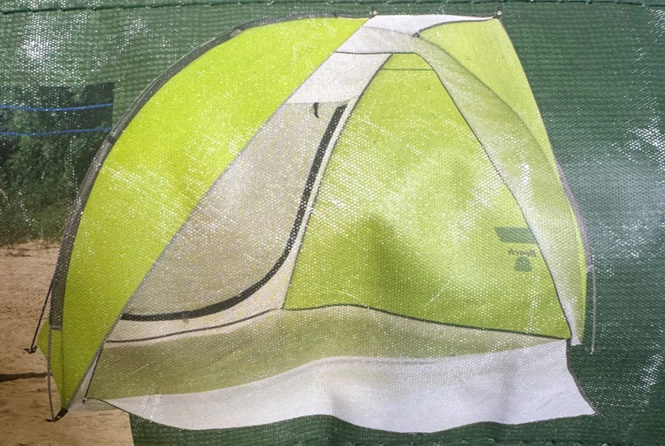 Carpa refugio sombra playa Coleman protección UV UPF 50+ verde 90" x 52,5" x 57" Foto 3 de 4