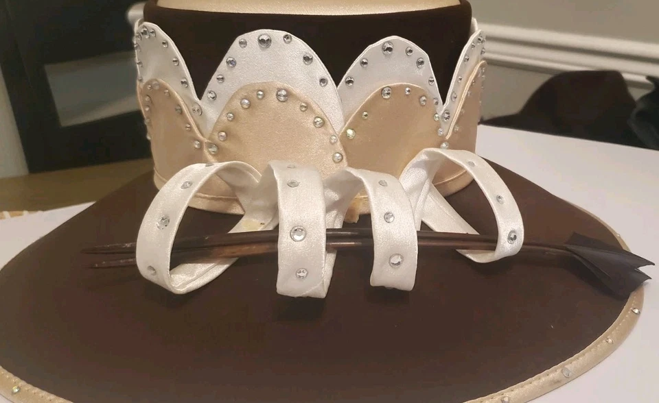 Sombrero de mujer ML Studio vintage marrón, tostado, flechas y piedras Foto 4 de 4