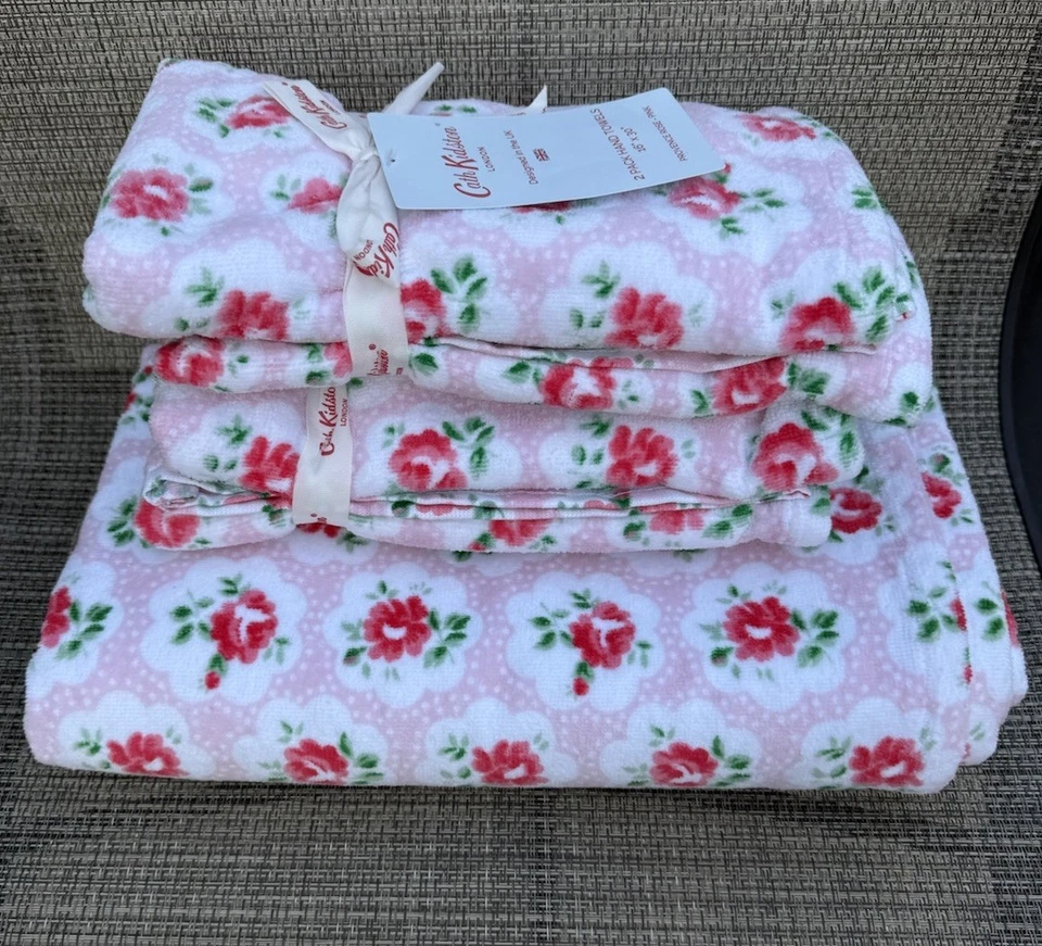 Juego de 2 toallas de baño y 2 de mano de terciopelo de algodón rosa rosa Cath Kidston Provence 4 piezas Foto 2 de 4