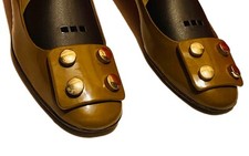  789.00  GUCCI RARE WOMEN'S BROWN PATENT LEATHER BITS SHOES HEELS SIZE 38