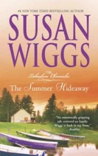 The Summer Hideaway (The Lakeshore Chronicles) - Mass Market Paperback - GOOD