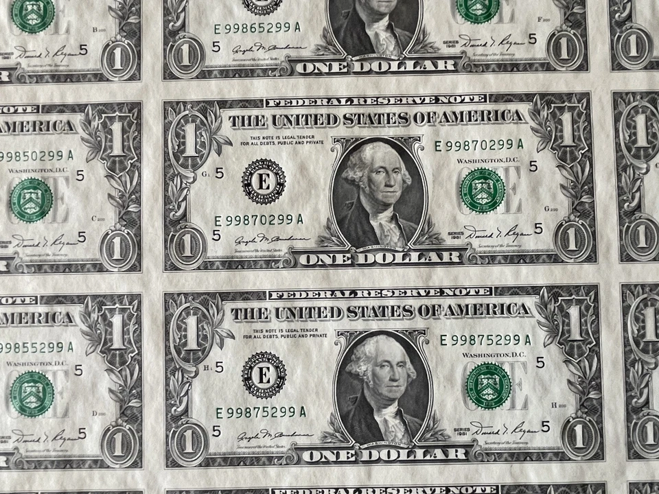 Uncut Currency Sheet of 32 Notes $1 Dollar Bills 1981 Buchanan Regan - Image 2 of 4