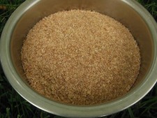 Wheat Bran Bedding for Superworms, Mealworms, and Other Feeders  5 lb bag