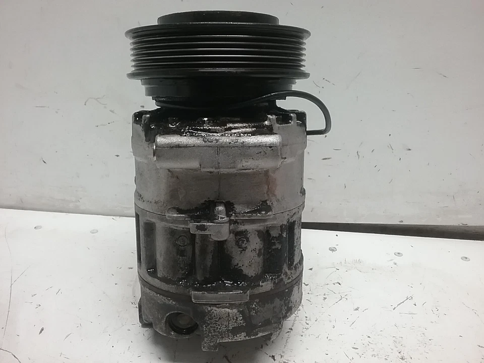 1998-2004 Audi A6 A/C Compressor 4B0 260 805B (2.8L 6 Cylinder 4 Door) - Изображение 2 из 4