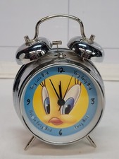 Warner Brothers Tweety Bird Alarm Clock 1998. Missing metal winding knob.