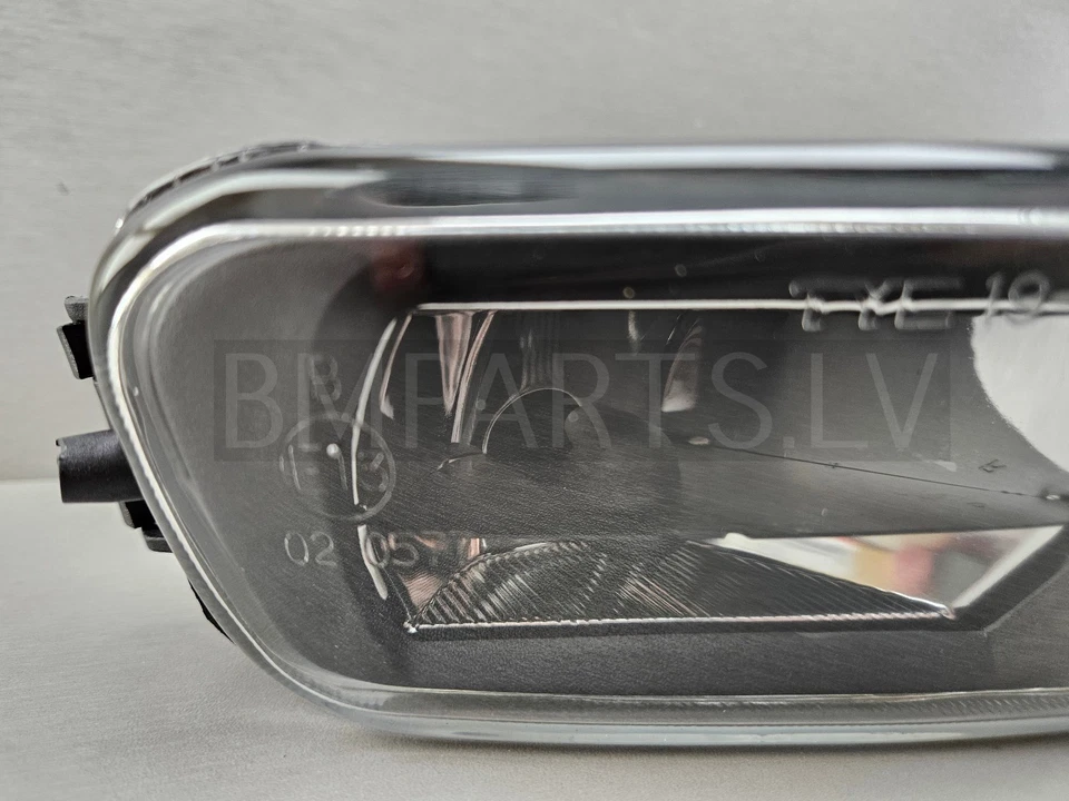 NEW GENUINE TYC BMW Z3 E36 FOG LIGHTS FRONT PAIR 8360575 & 8360576 - Image 4 of 4