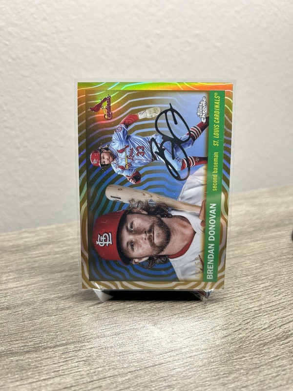 2025 Topps Chrome Platinum Brendan Donovan Gold Vibrations Refractor 09/50