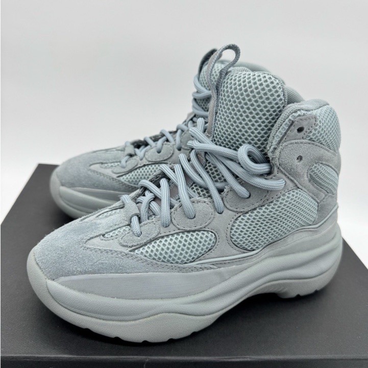 Yeezy Season 7 High-Top Sneakers House Blue Desert Boot thumbnail 4