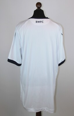 Les maillots domicile, extérieur et troisième du Bolton Wanderers 25-26
