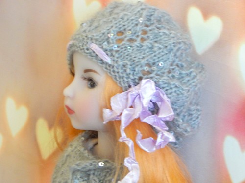 Outfit doll 14.5 Ruby Red Fashion Friends vest and hat angora yarn with sequins - Picture 5 of 11