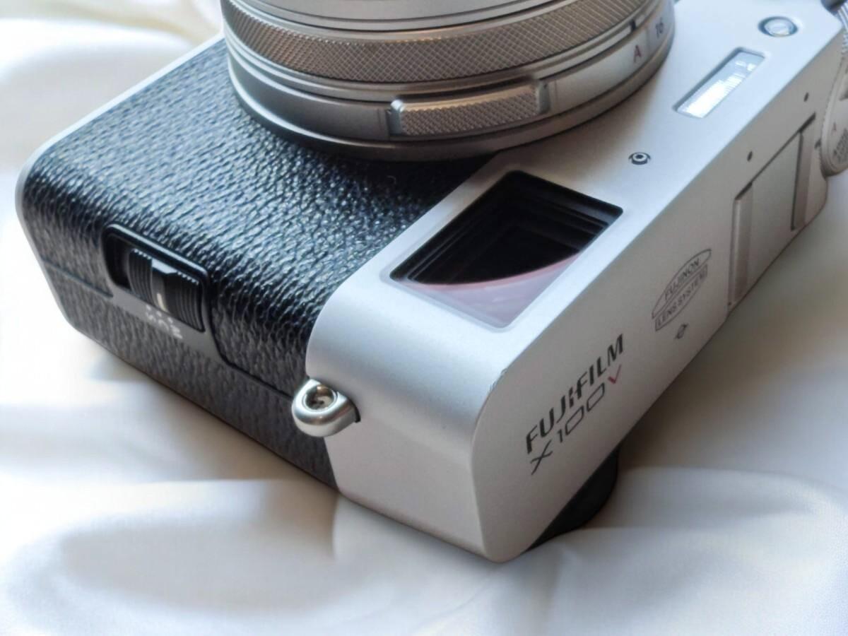 Mint] Fujifilm X100V 26.1MP Fuji Camera Silver w/Box Working