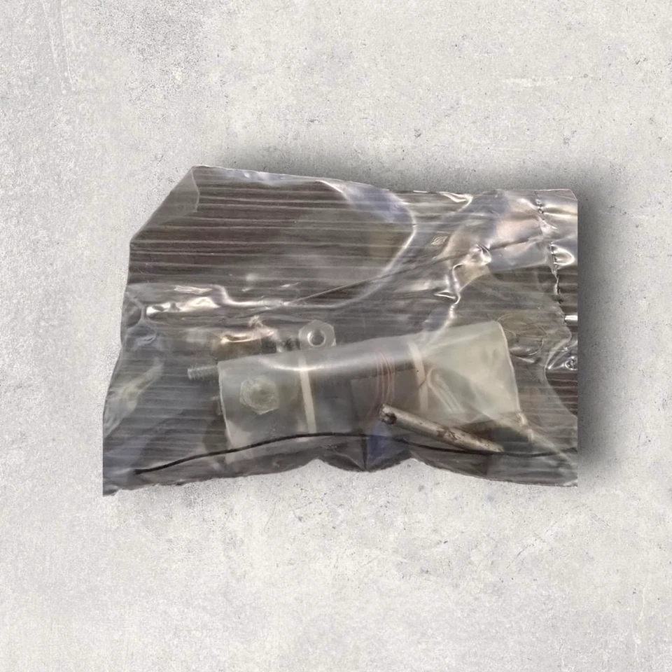 Vintage Walthers HO Metal Crossing Gate Solenoid Controlled Kit W/ Instructions - Image 2 of 4