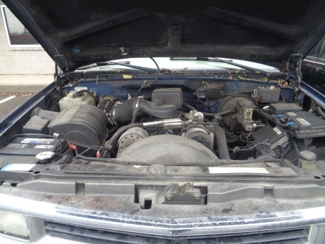 Used Fuel Injection Throttle Body fits: 1999 Chevrolet Tahoe Throttle Valve Asse Foto 2 de 4