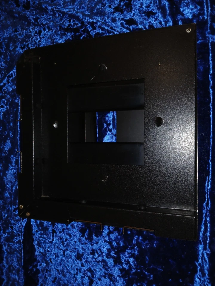 Dispositivo de enmascaramiento 4x5" para ampliadores 4x5 apertura máxima 5"x5" BESELER 45M Omega D2-D6  Foto 2 de 4