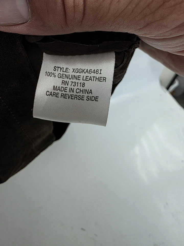 Jaqueta David Dart Feminina 1X Couro Marrom Camurça Botão Frontal Sem Gola - Imagem 3 de 4