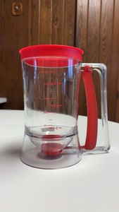 Avon Pancake & Cupcake Batter Dispenser Clear Red Plastic