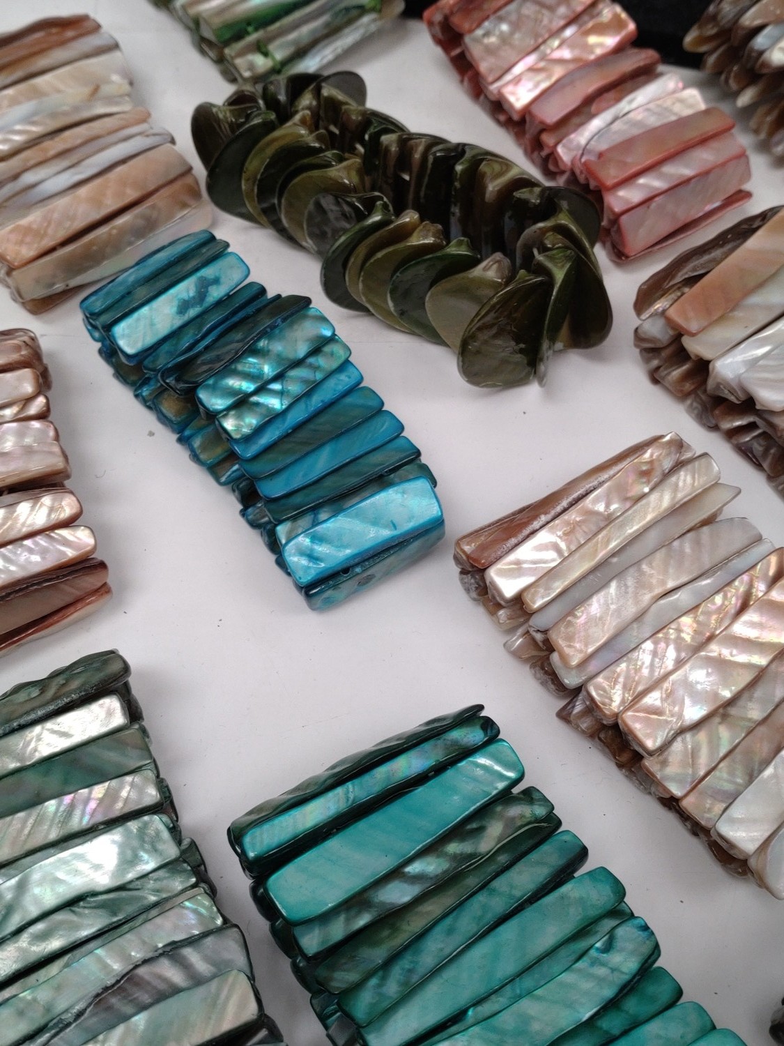 Large Bundle Shell Stretch Bracelets Job Lot 36 B… - image 7