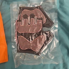 New Sunnex Gym Gloves Pink Size Medium - Fingerless, Breathable Workout Gloves