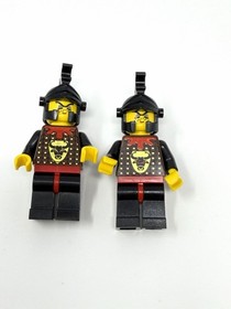 LEGO Castle Knights Kingdom 4806 Axe Cart &ndash; Lot of 2 Vintage 100% Complete