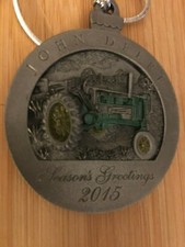 NEW JOHN DEERE 2015 CHRISTMAS ORNAMENT LIMITED COLLECTOR 1935 B