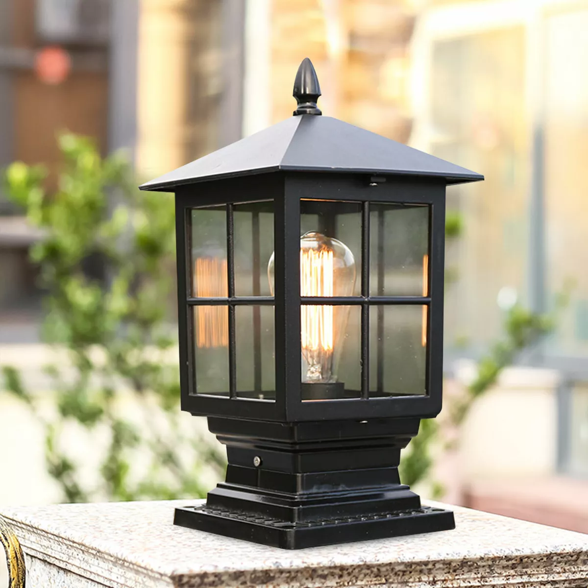 Post of lantern light deals