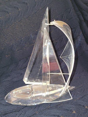 Disney Acrylic Sculpture, SAILBOAT - Picture 3 of 3