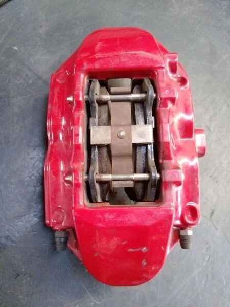 Hyundai Genesis 2010-2016 cupé trasero derecho izquierdo par de pinzas Brembo-s 4 pistones OEM Foto 3 de 3