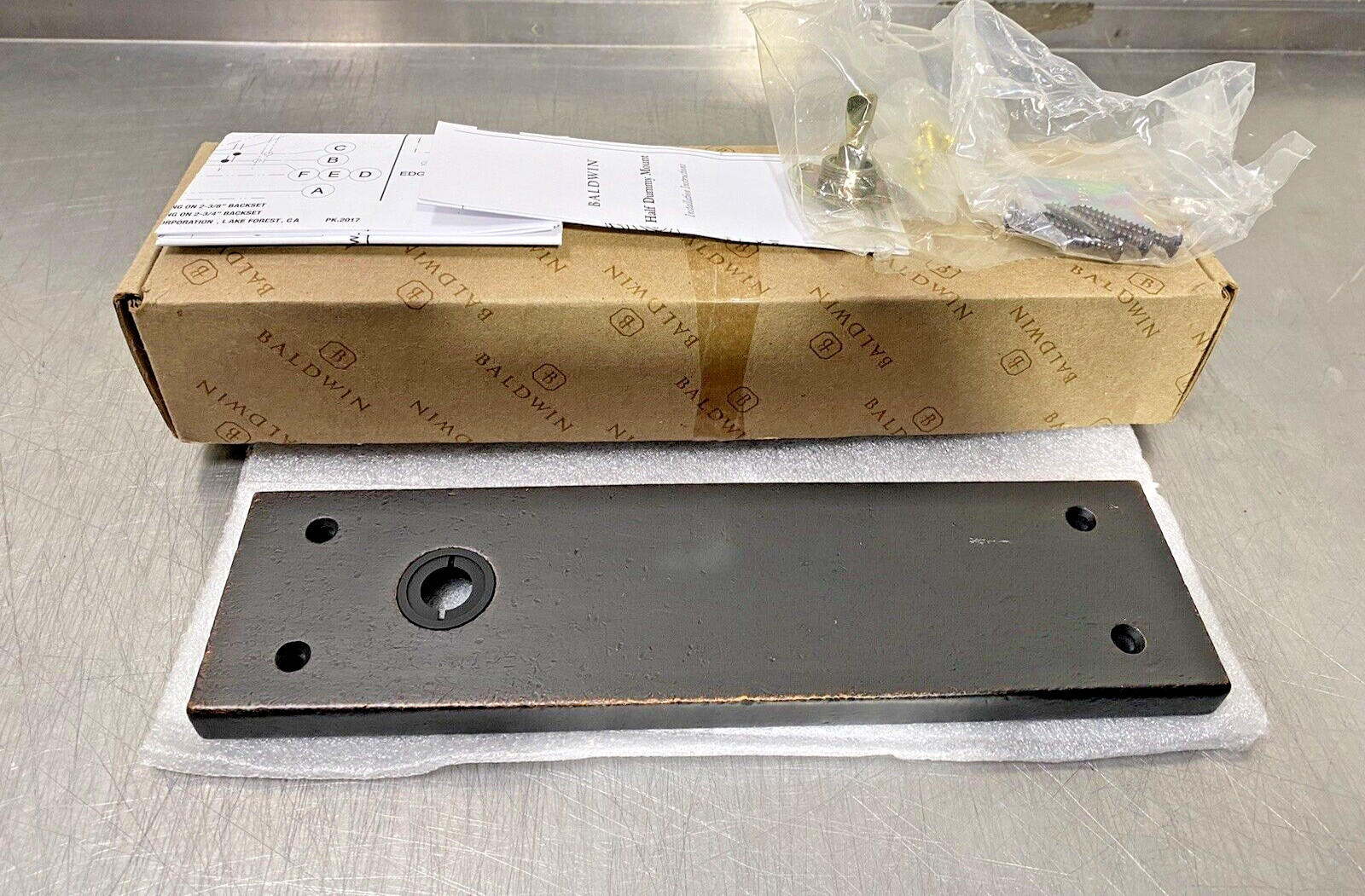 Maniquí Baldwin ROSE-10IN HLF 412, R048.412.IDM rosa ficticia única, bronce veneciano