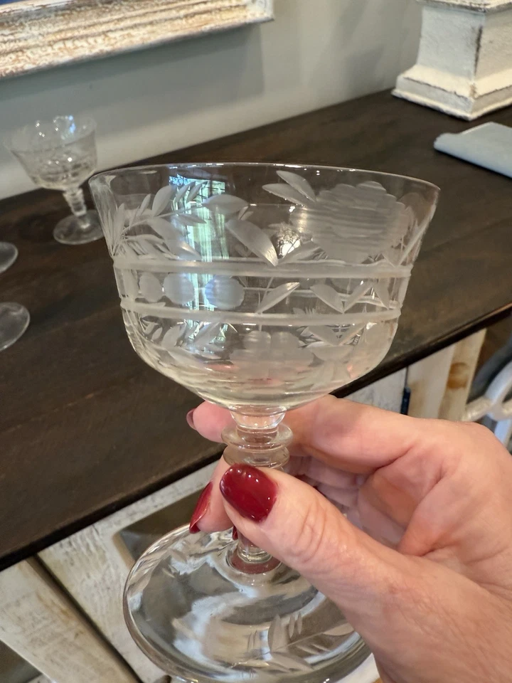 Vtg Rock Sharpe (2009-2?) Etched Floral Champagne Sherbet Stem Glasses Set 8 - Image 3 of 4