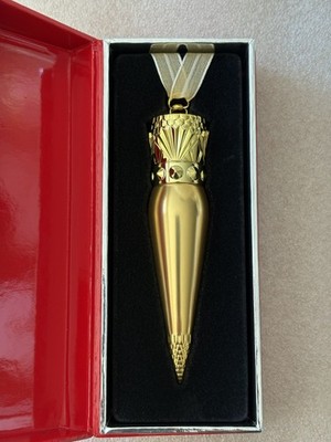 Christian louboutin 0.13 velvet matte lip colour altressa 008m