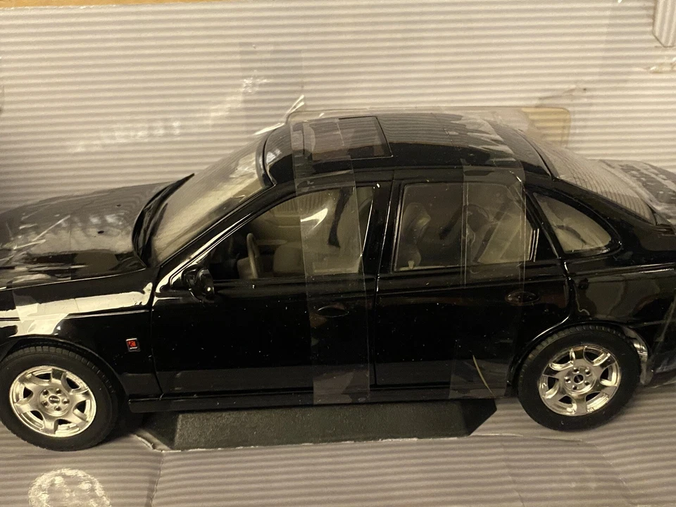 Highway 61 Collectibles Saturn L300 Sport Sedan 1:18 - Black - Image 3 of 4
