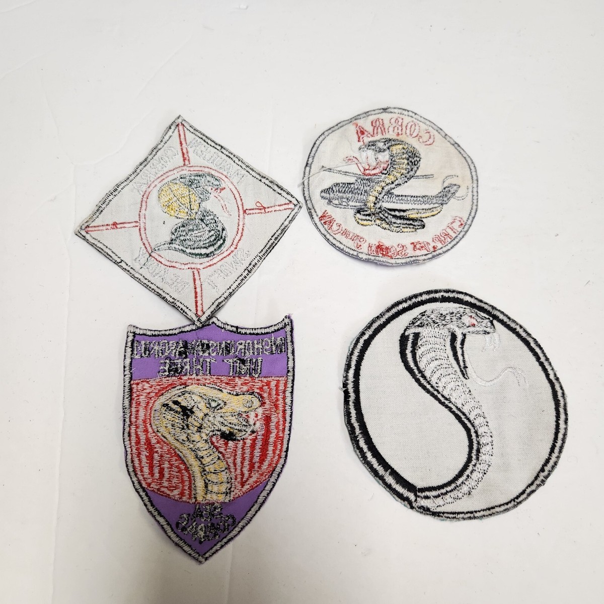 LR0164 Lot of 4 Vietnam Era Army and Marine Cobra Unit patches L2B