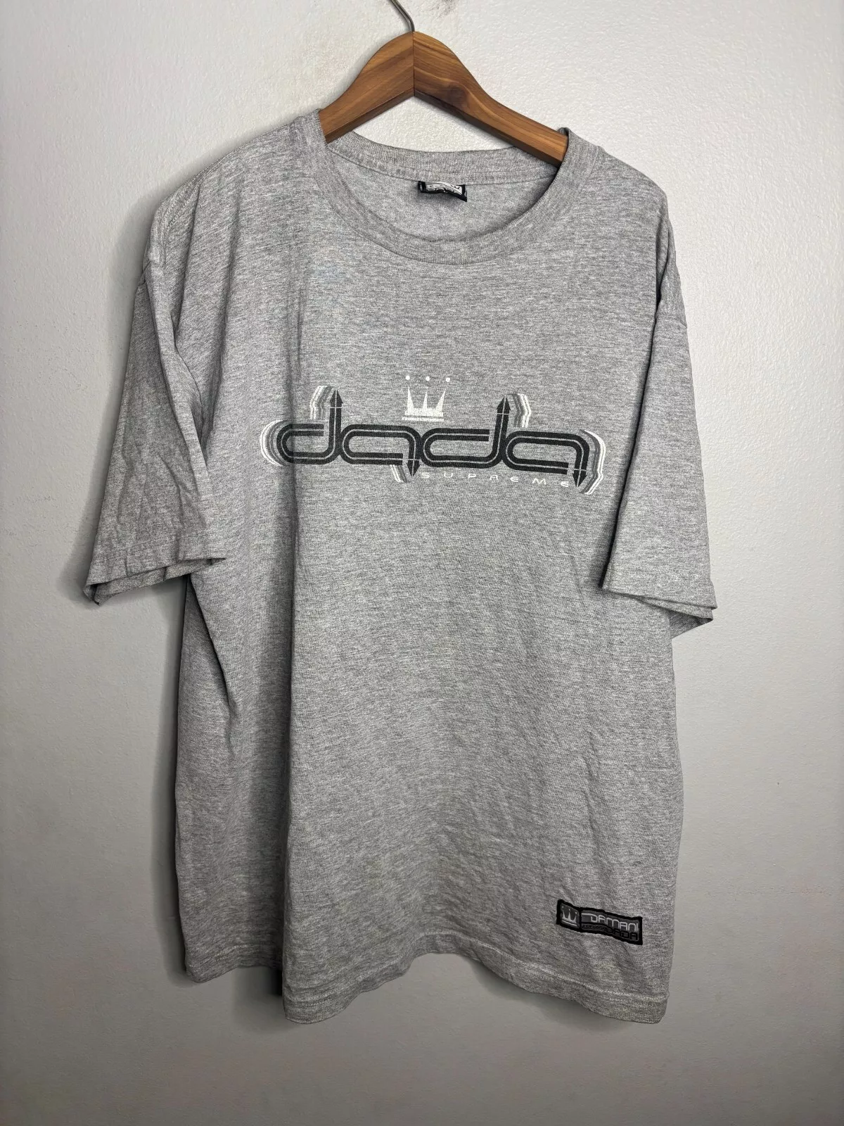 T shirt homme vintage Y2K Dada Supreme Crew manches courtes L gris 5103