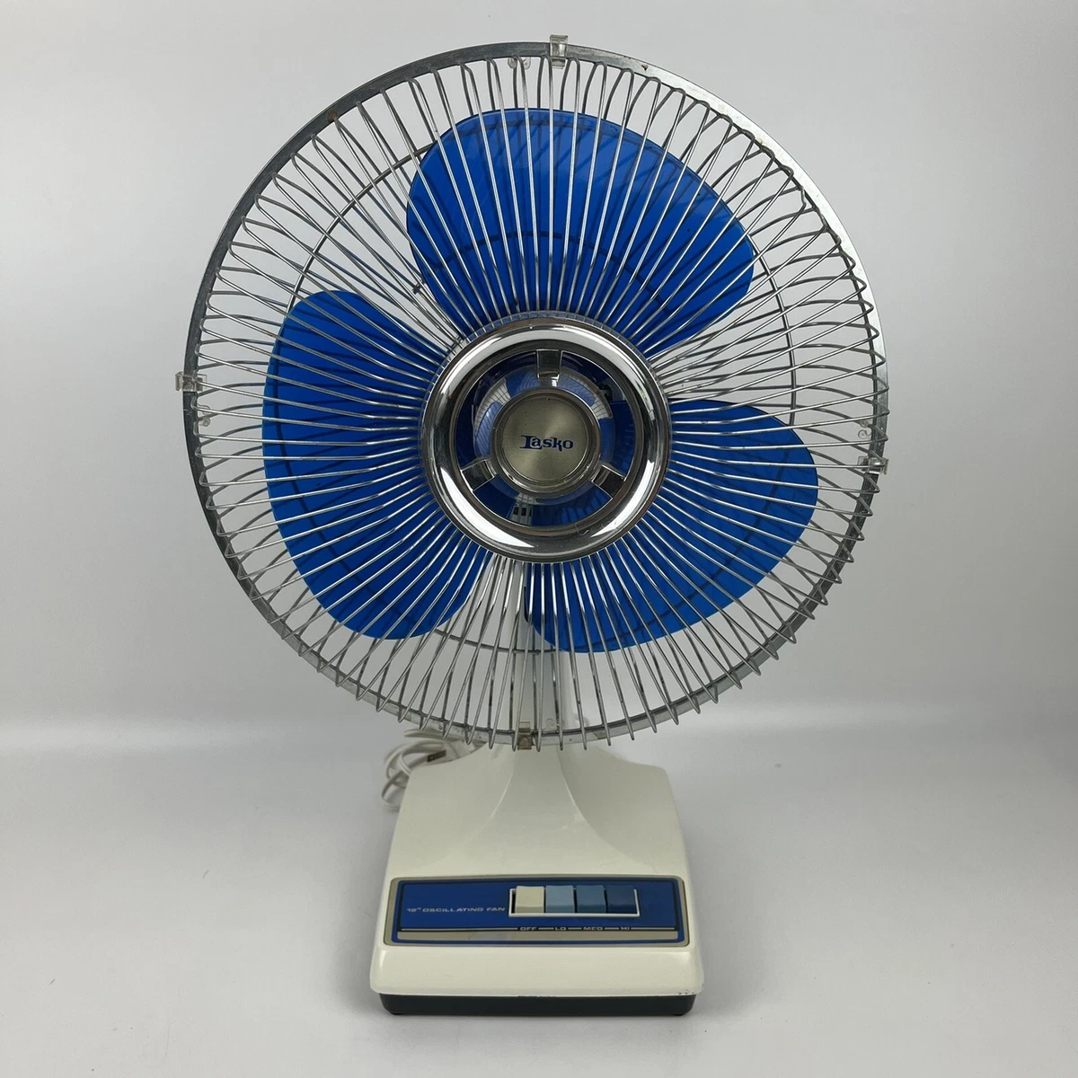 Vintage LASKO Clear Blue Blade 12u0026#034; 3-Speed OSCILLATING FAN Type 12-1 |  eBay
