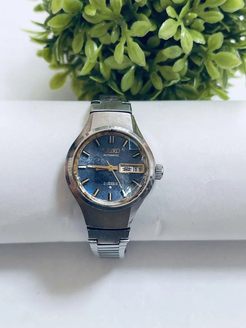 Seiko water resistant best sale g