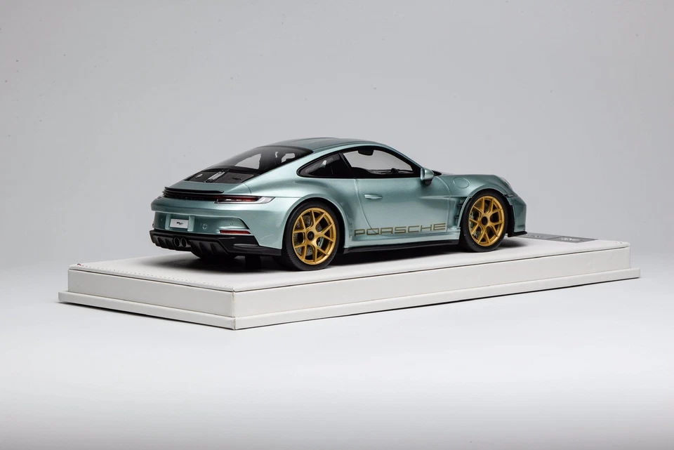IVY Merit 1/18 Porsche 911 (992) S/T ST resina verde 20 piezas sin Minichamps sin Norev Foto 3 de 4