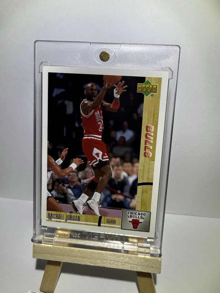 2008-09 Upper Deck Lineage - Michael Jordan #17 - Image 3 of 4