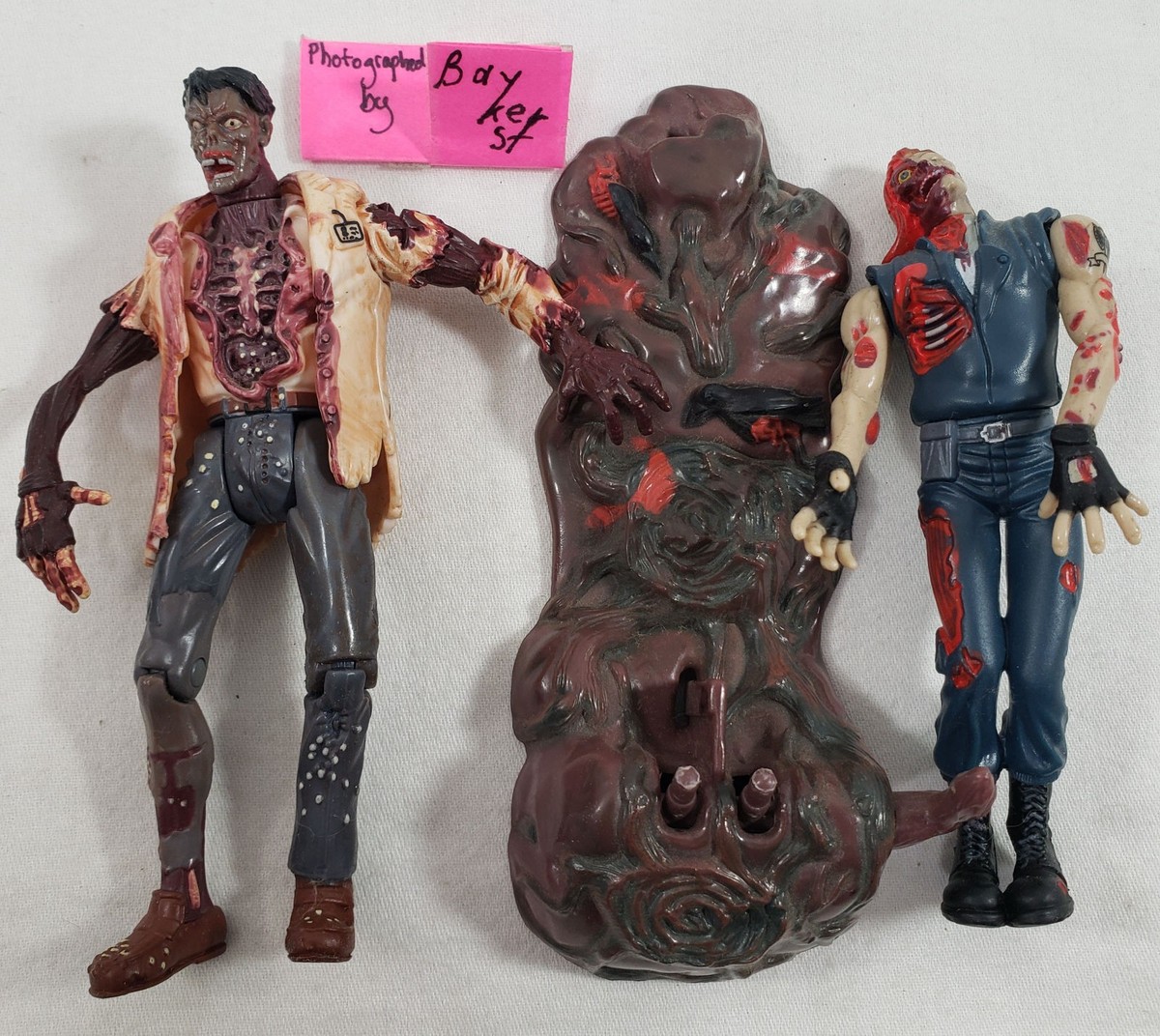 TOY BIZ／RESIDENT EVIL　✨希少品　　【中古／未開封品】 1998 Toy Biz Resident Evil Video Game Super Stars Chris Redfield