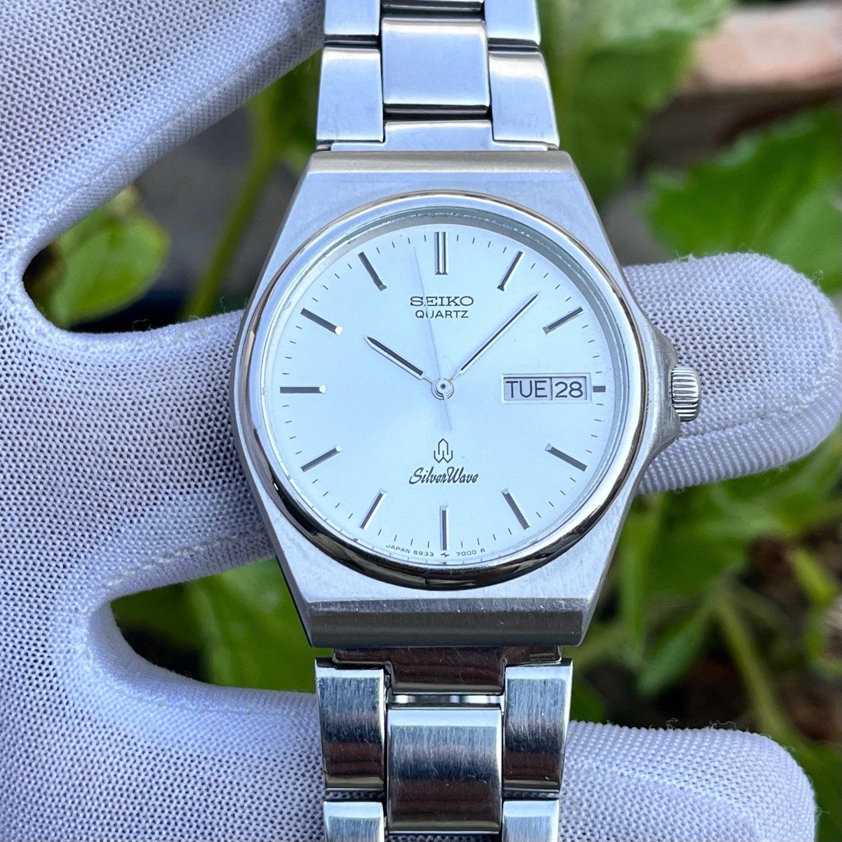 Vintage Seiko Silver Wave Sunburst Dial Japan Made Men's